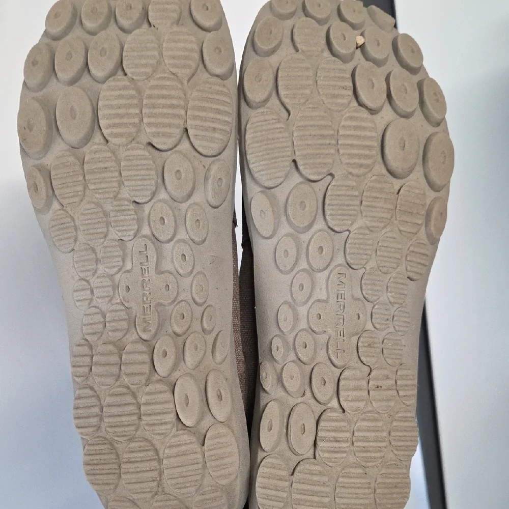 Merrell Men's Taupe Slip-On Canvas Loafers Size 9.5